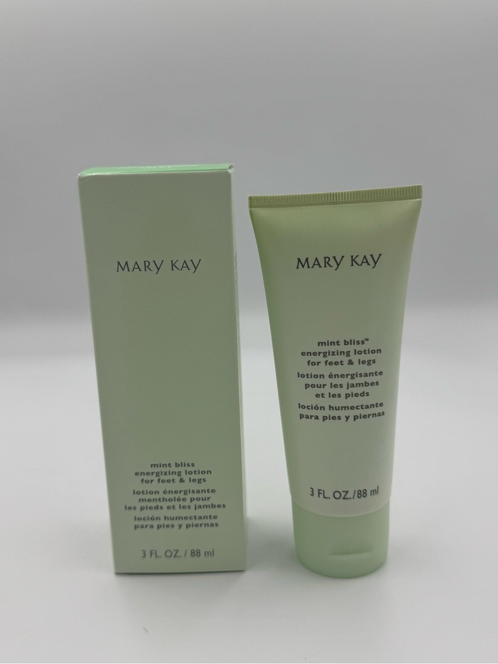 Mary Kay Mint Bliss Energizing Lotion for Feet & Legs - NIB